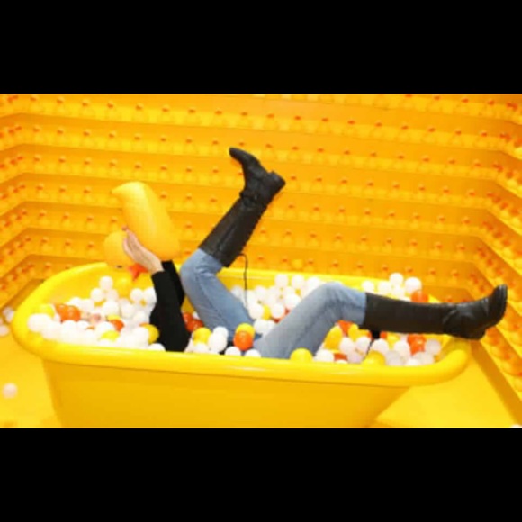 Meet your Posher, Sheri - Picture 2 of 6